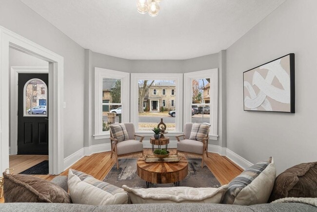 Building Photo - 820 Jenifer St