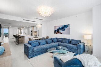Building Photo - 900 N Ocean Blvd