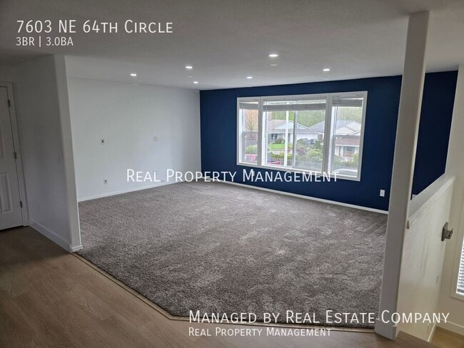 Building Photo - 7603 NE 64th Cir