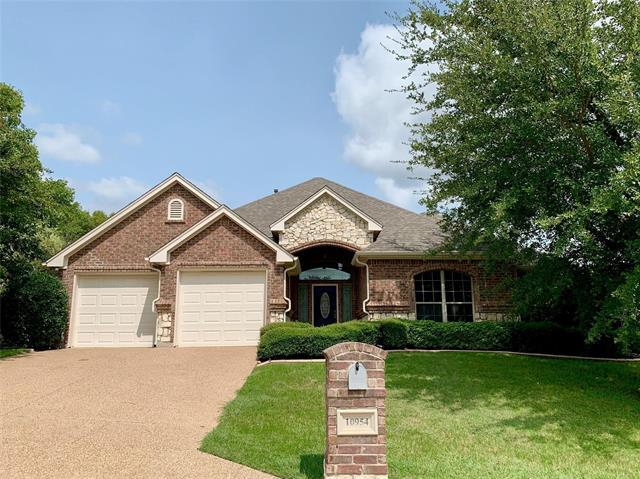 Primary Photo - 10954 Live Oak Creek Dr
