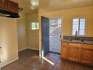 Building Photo - 2631 E 2nd St