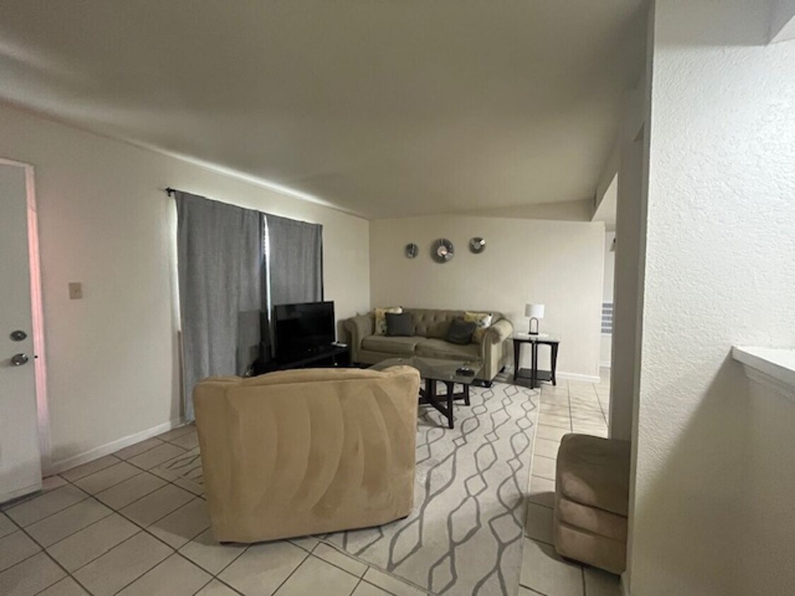 Foto principal - All Bills Paid/ Fully Furnished