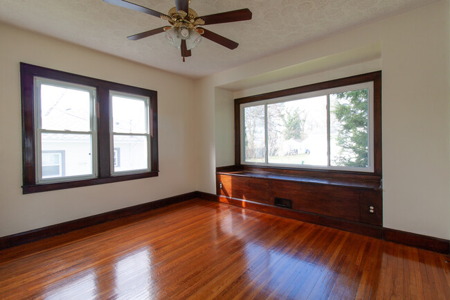 Building Photo - 50 Kittleberger Park