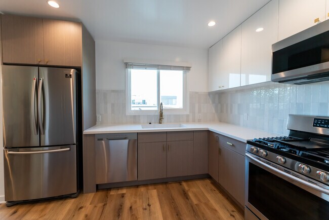 Foto del edificio - 1319 Havenhurst Dr