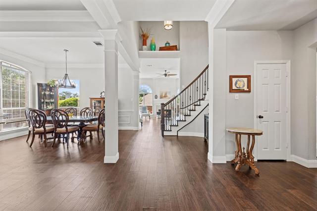 Foto del edificio - 2713 Creek Crossing Dr