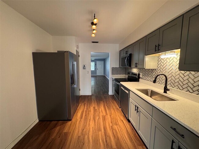 Foto del edificio - 5155 9th Ave N