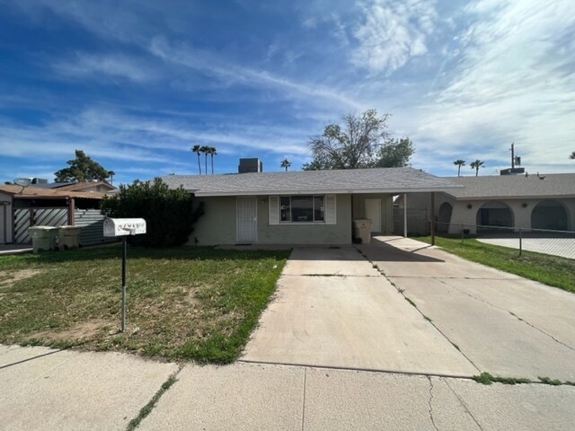 Primary Photo - 7011 N 76th Dr