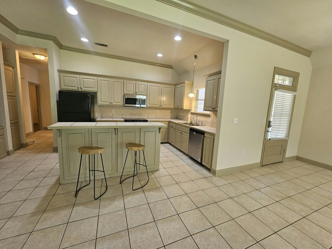 Photo - 3430 Northlake Avenue