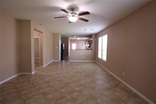 Building Photo - 907 Aft Valley Dr