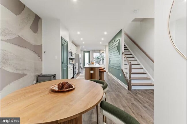 Foto del edificio - 101 Capital Ct