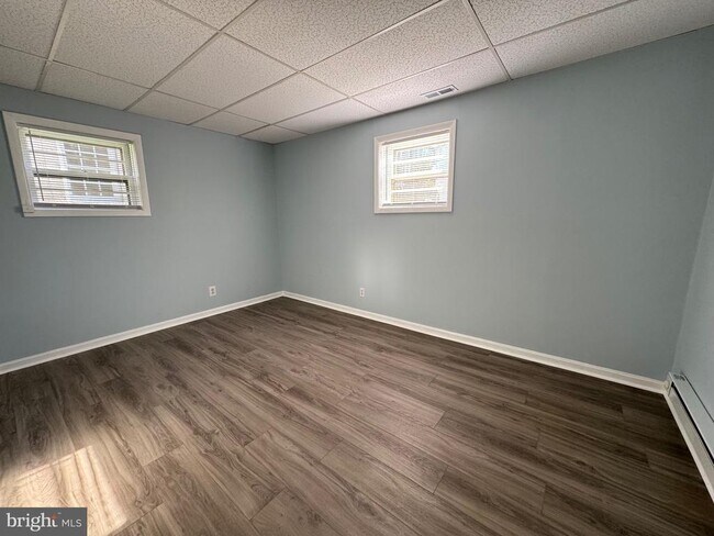Foto del edificio - 709 Cornell St