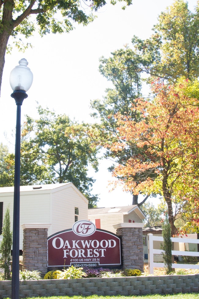 Oakwood Forest Apartments Greensboro, NC