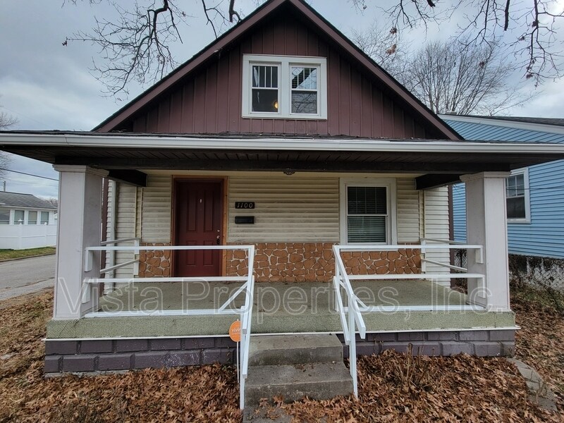 Photo - 1100 West Whitney Avenue