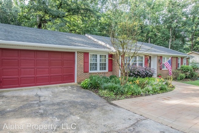 Building Photo - 203 Tanner Rd