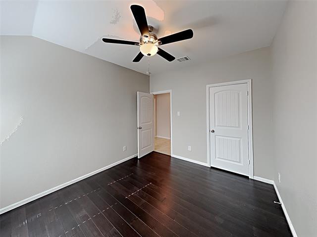 Building Photo - 900 Walls Blvd