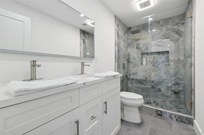 Building Photo - 10 Sagamore Rd