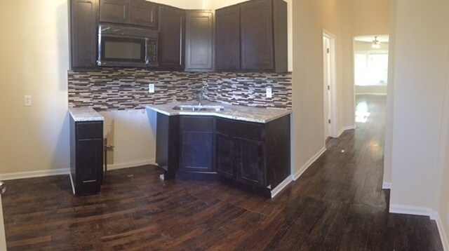 Foto del edificio - 6715 S Ada St