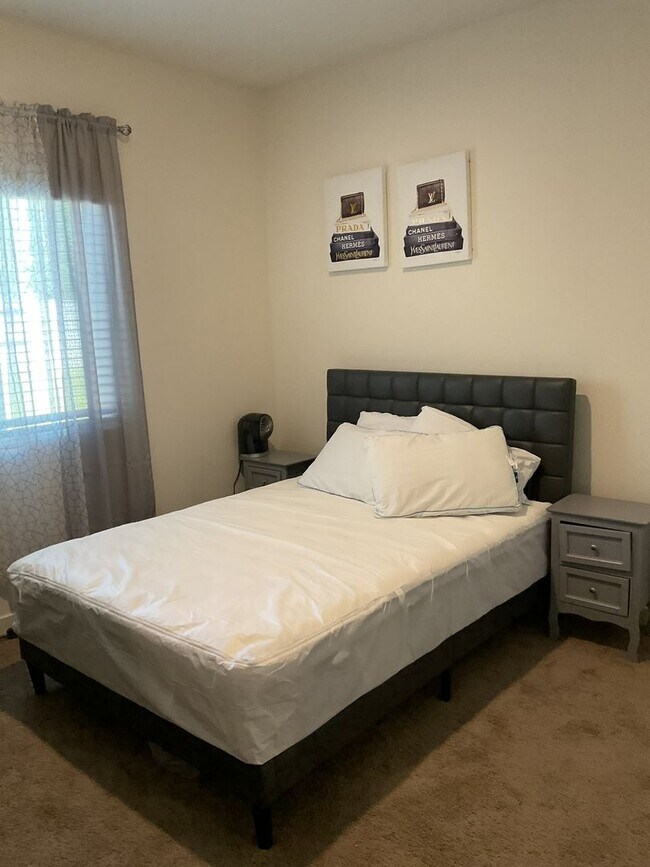 Foto del edificio - 3662 Ginny Ct