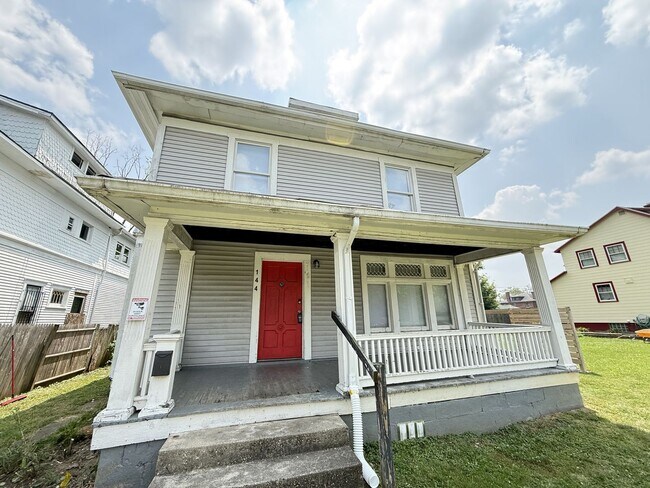 Building Photo - 144 Oxford Ave