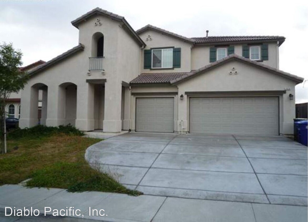 Foto principal - 5 br, 3.5 bath House - 2938 Pilar Ridge Drive