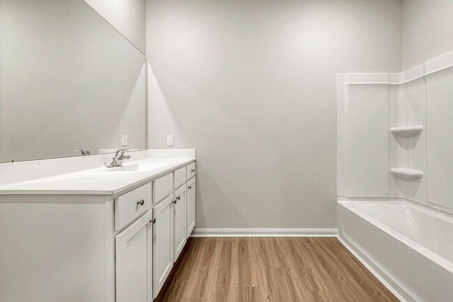 Building Photo - 6411 Winter Elm St