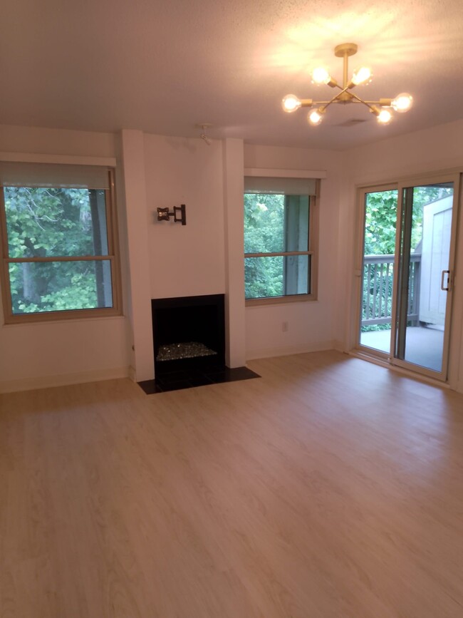 Living Room - 1446 Cliff Ct