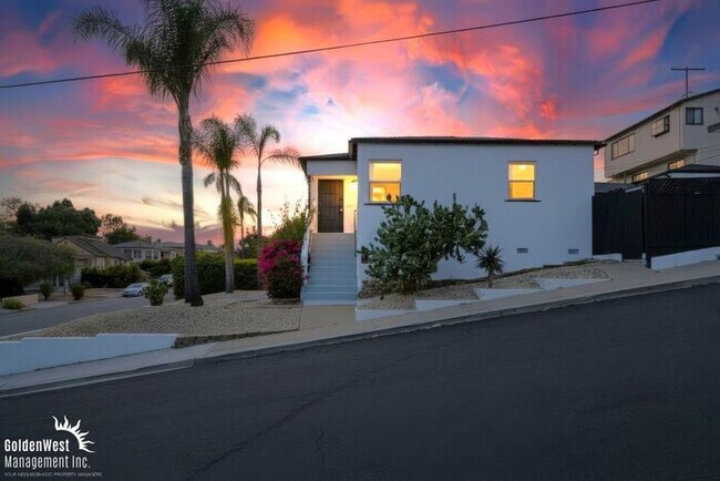 Foto del edificio - Completely Remodeled 4Bdm 2Ba Single Family - MI Special!