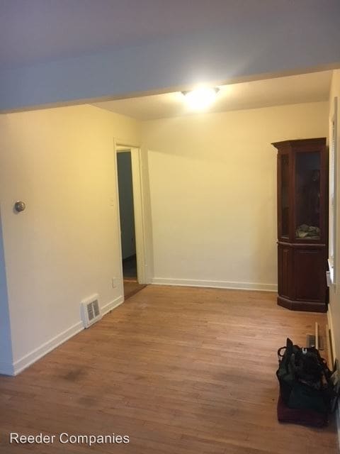 Building Photo - 2 br, 1 bath House - 729  169th St.