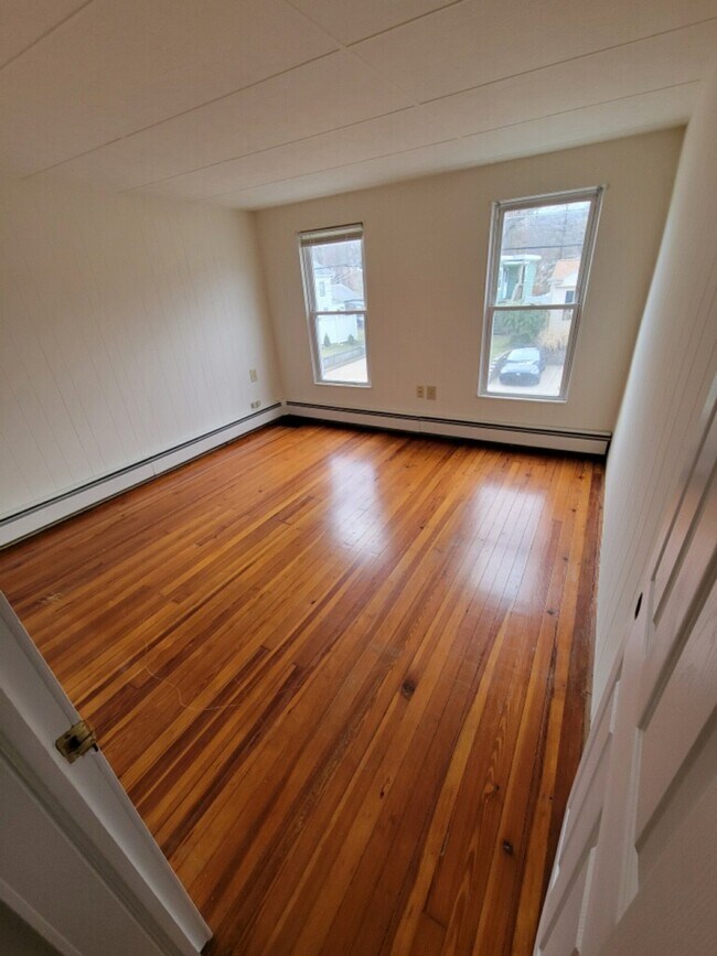 Building Photo - 209 Franklin St