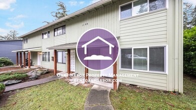 Building Photo - 1100 SW Harrier Cir
