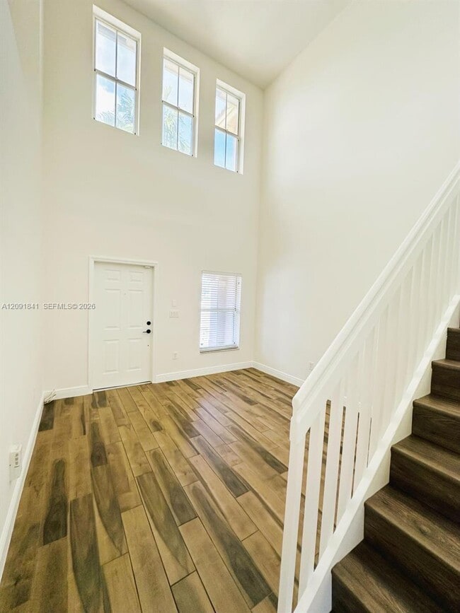 Building Photo - 202 Riverwalk Cir