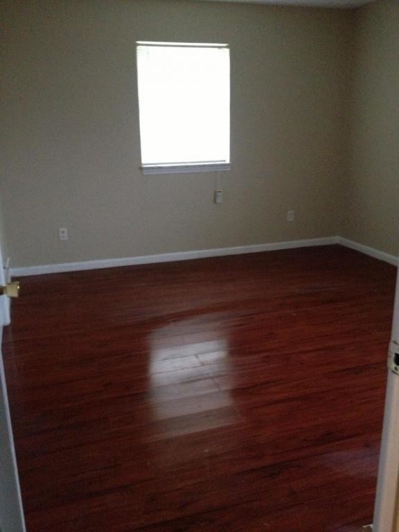 Building Photo - 1804 Dalton Court, Unit 10