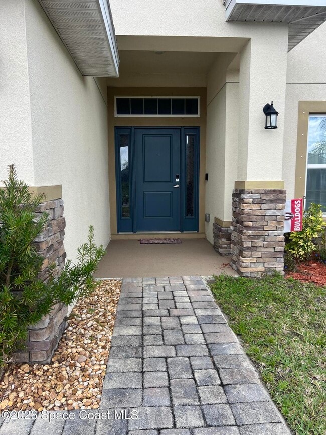 Building Photo - 1843 Middlebury Drive