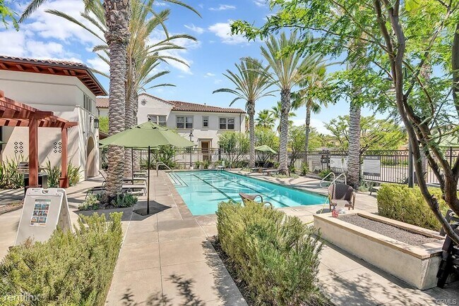 Foto del edificio - 3 br, 2.5 bath Condo - 905 El Paseo