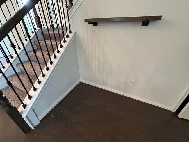 Building Photo - 2917 Harvester Ln