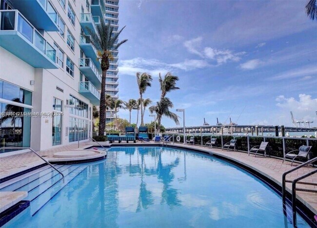 Foto del edificio - 650 West Ave