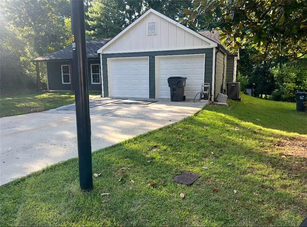 Primary Photo - 1260 Della Way