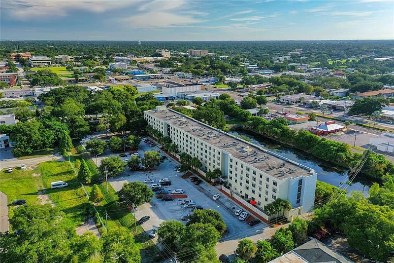 Lakeside Lakeview - 701 S Madison Ave