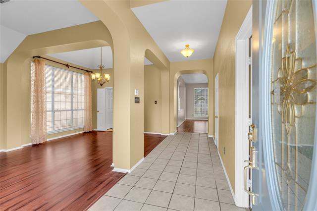 Building Photo - 6911 Thunderbird Dr