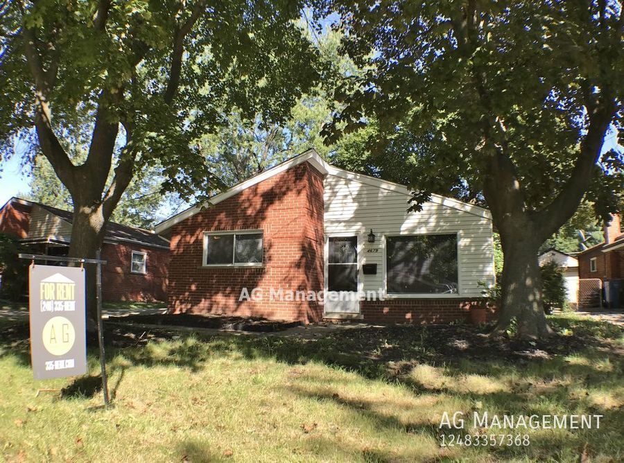 Foto principal - 4679 McKinley St - Beautifully Updated 3Be...