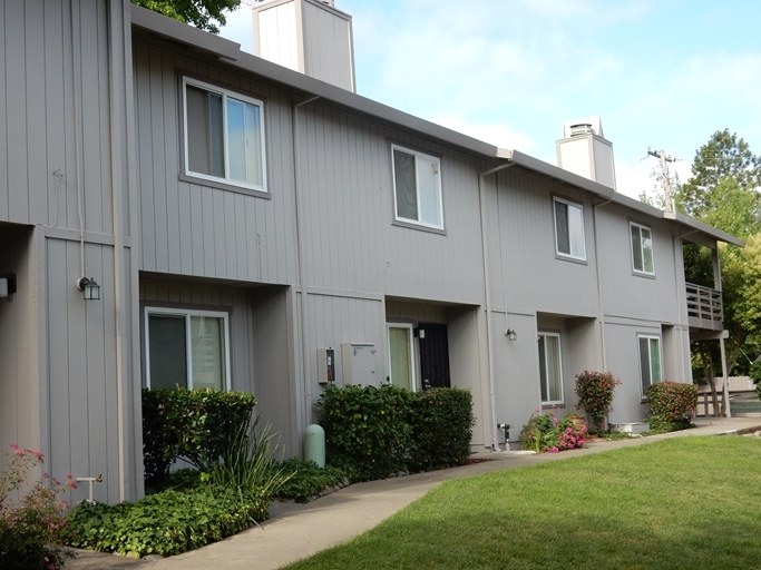 Primary Photo - Orangevale Plaza Townhomes