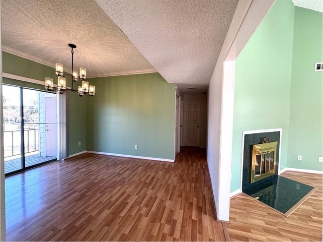 Building Photo - 10110 Waterstone Dr