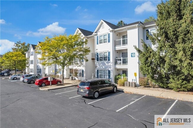 Foto del edificio - 1027 Waterford Dr