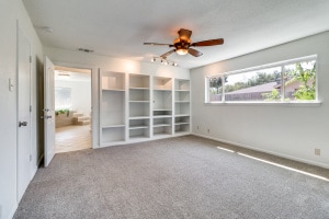 Building Photo - Recently Renovated Home!