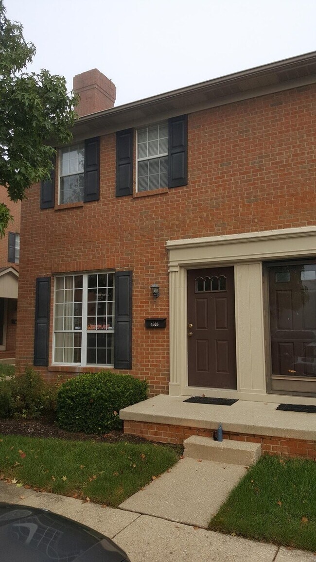 Foto del edificio - 1326 Palmer House Ct