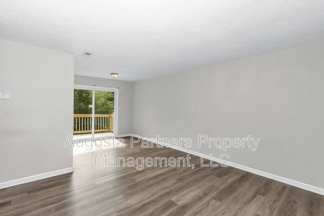 Building Photo - 2114 Vandivere Rd