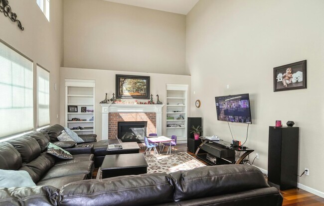 Foto del edificio - 24280 East Moraine Place