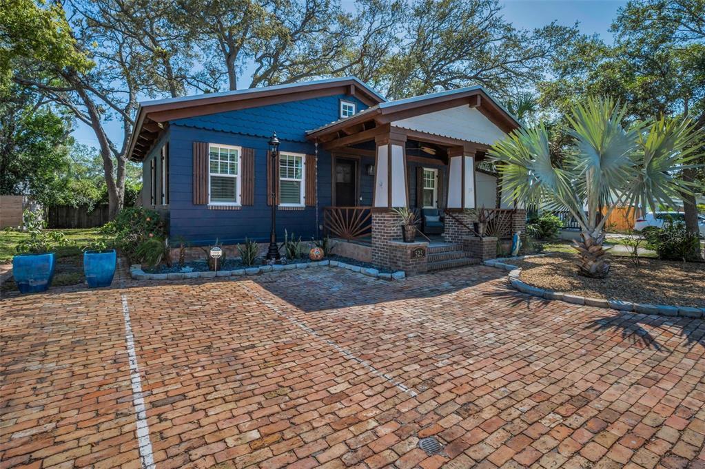 Foto principal - 525 Lexington St