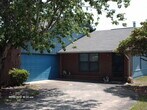 Primary Photo - 113 Post Oak Pl