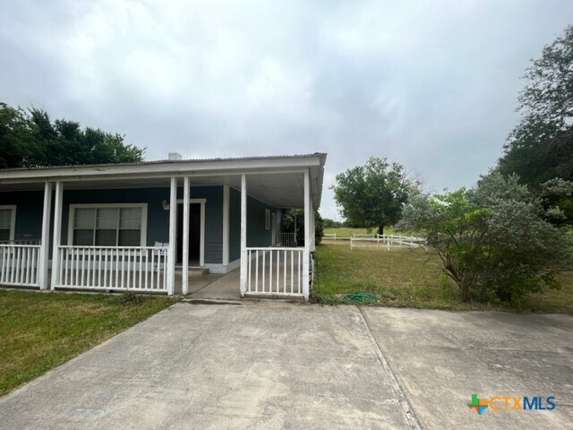 Foto principal - 365 McQueeney Rd